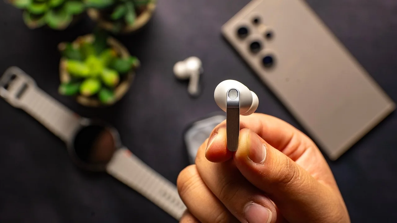 Galaxy Buds4 Pro med fokus på lydkvalitet